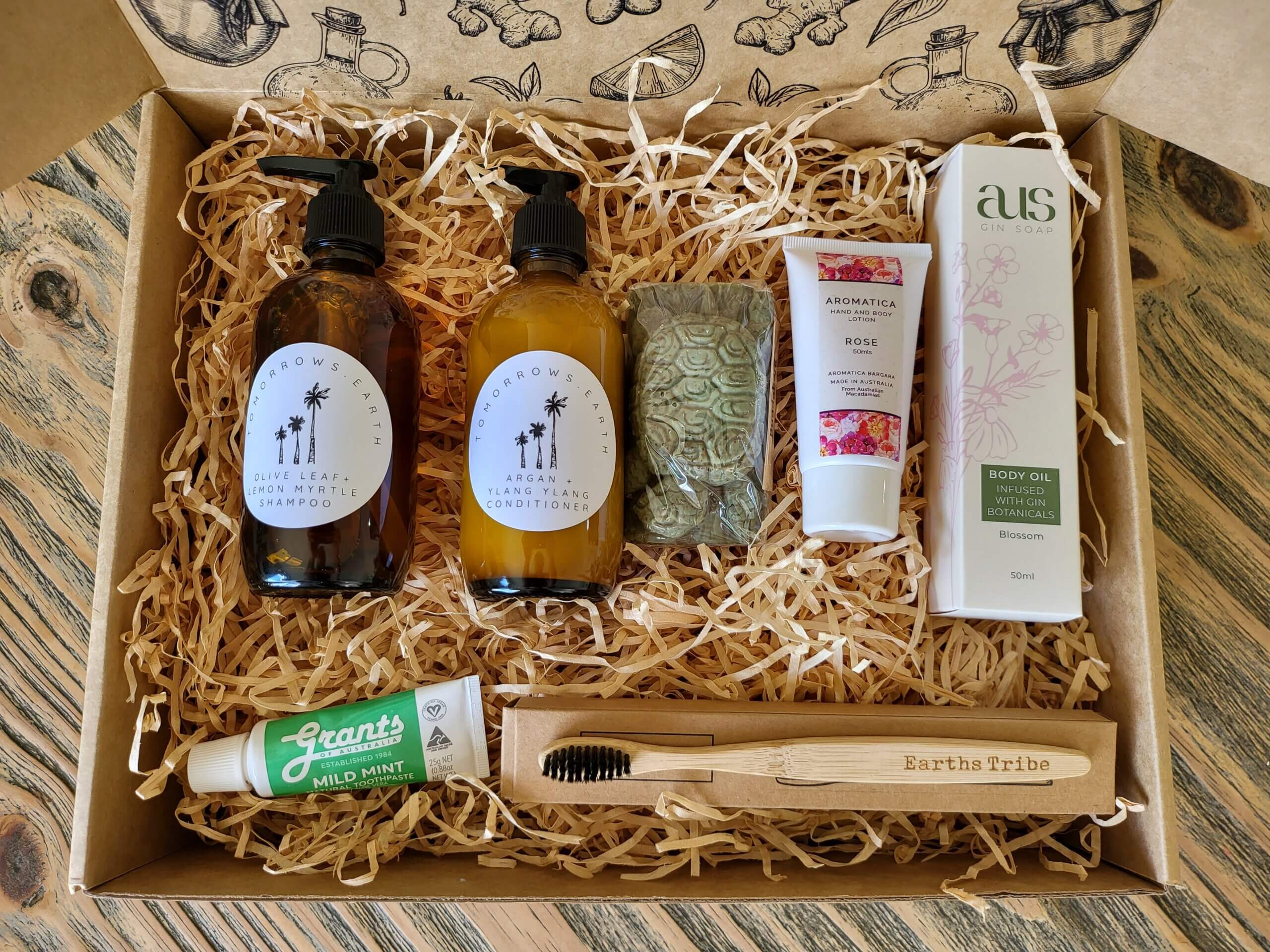 Gooburrum Grove Bath and Shower Toiletry Hamper